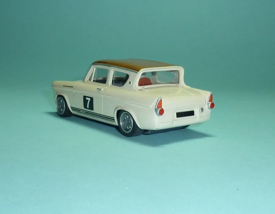 Ford Broadspeed Anglia (SAL-401)