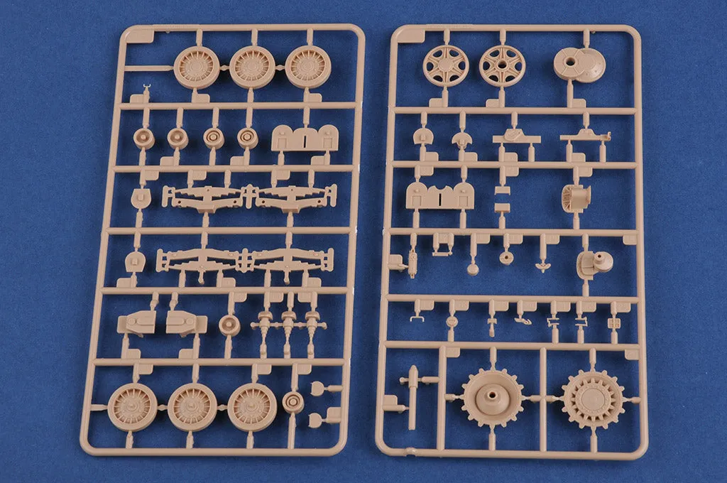 Hobby Boss Military 1/35 44M TAS ROHAMLOVEG Kit