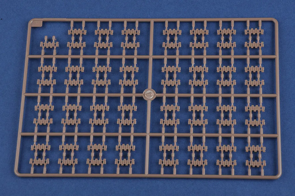 Hobby Boss Military 1/35 44M TAS ROHAMLOVEG Kit